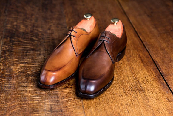 Derby shoes for men by Barker.